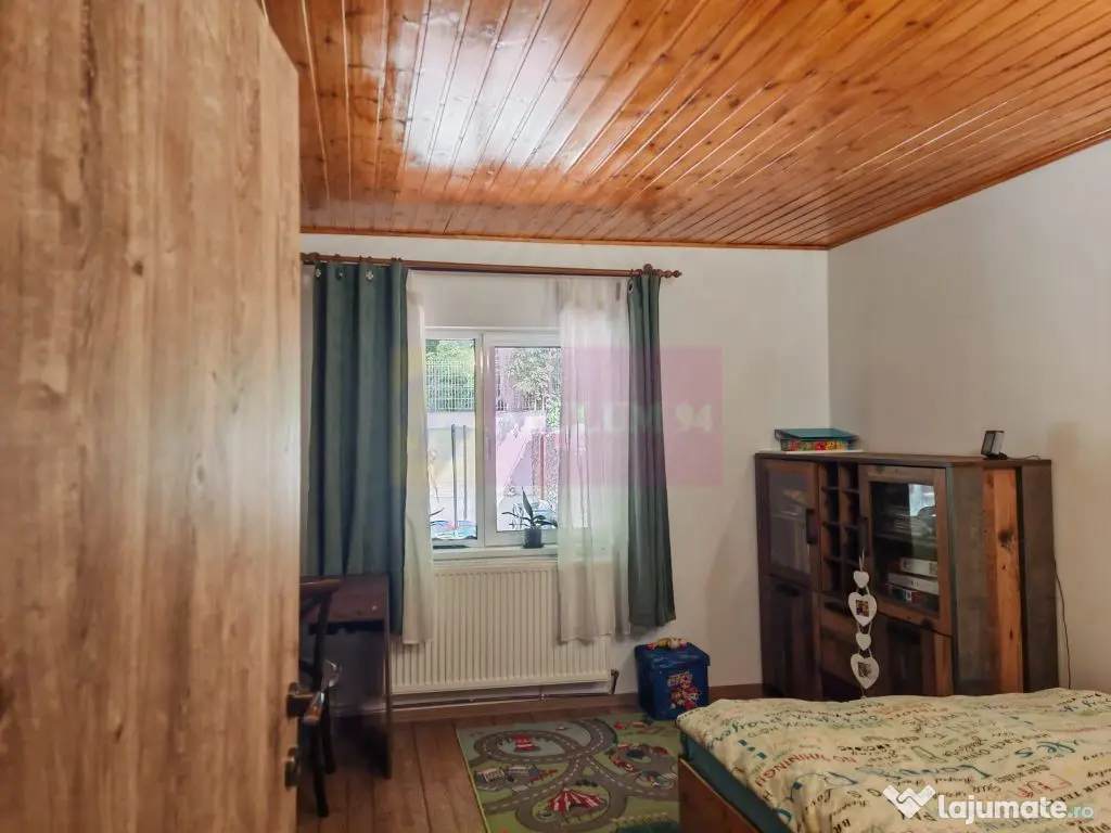 Apartament cu 4 camere de vanzare in Busteni 