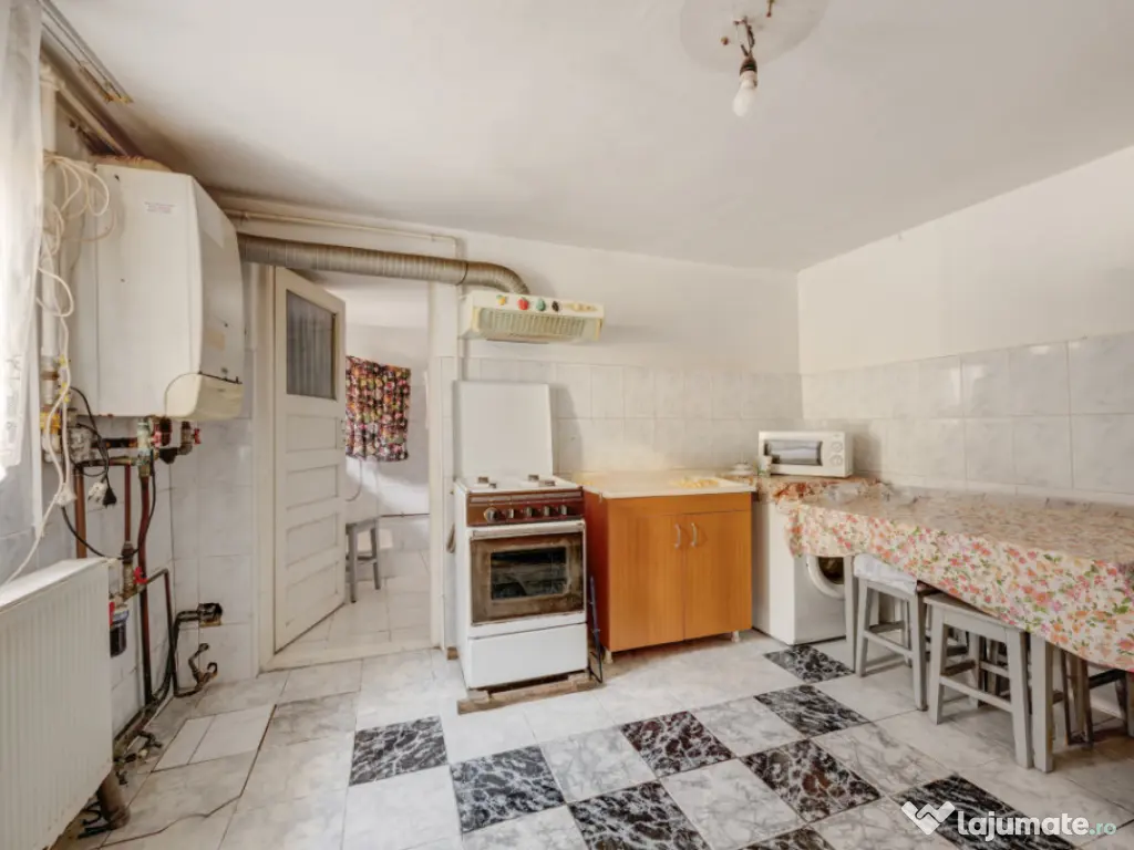 CHIAJNA - CASA RENOVABILA 129 MP, LOT 690 MP! 