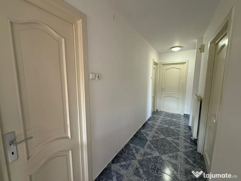 AA/1136 De închiriat casă în Mures- Sancrai