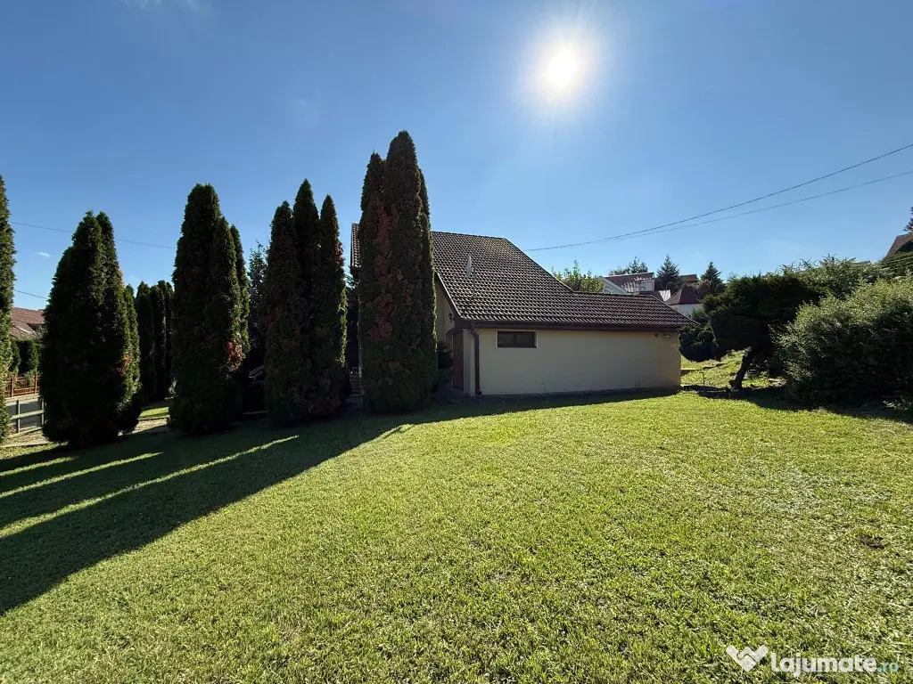 AA/1136 De închiriat casă în Mures- Sancrai