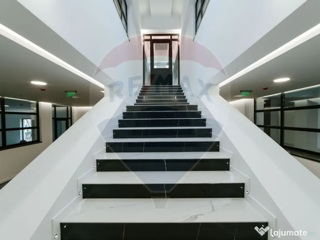 Spațiu comercial ULTRACENTRAL - 2,300mp de închiriat 