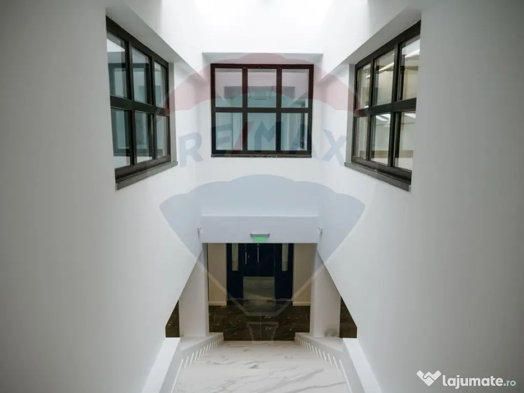 Spațiu comercial ULTRACENTRAL - 2,300mp de închiriat 