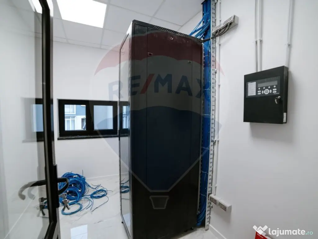 Spațiu comercial ULTRACENTRAL - 2,300mp de închiriat 