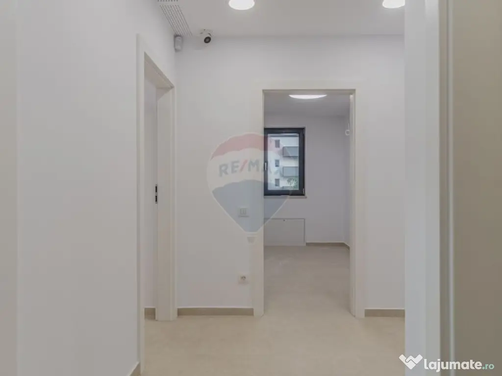 Clinica medicala-9 cabinete- URBAN PLAZA - bloc 15 parter!