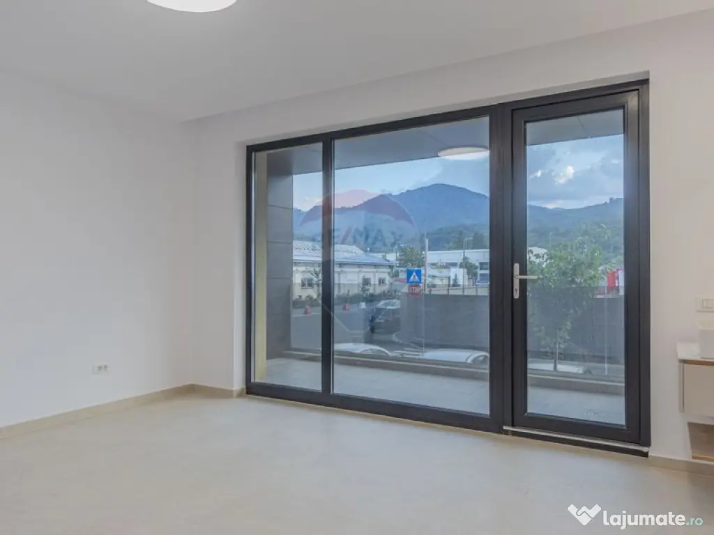 Clinica medicala-9 cabinete- URBAN PLAZA - bloc 15 parter!