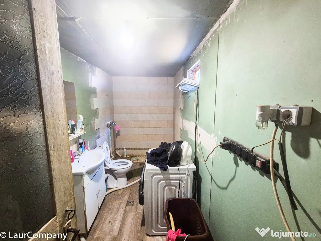 Casa , teren intravilan Urlueni Barla Arges