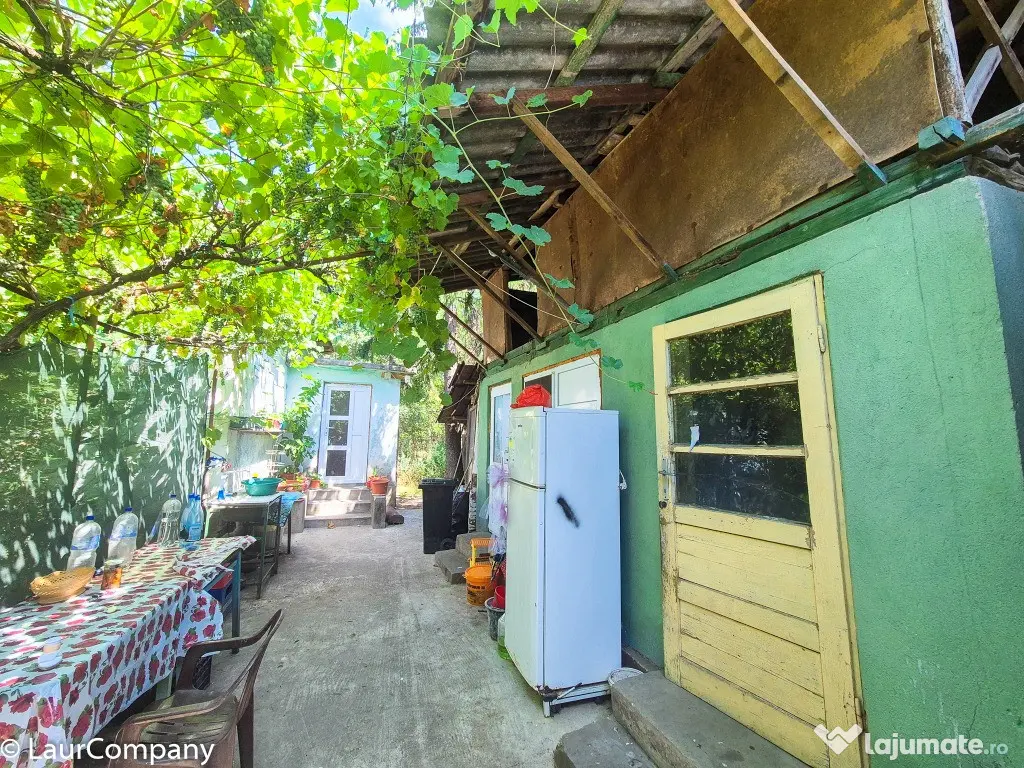 Casa , teren intravilan Urlueni Barla Arges