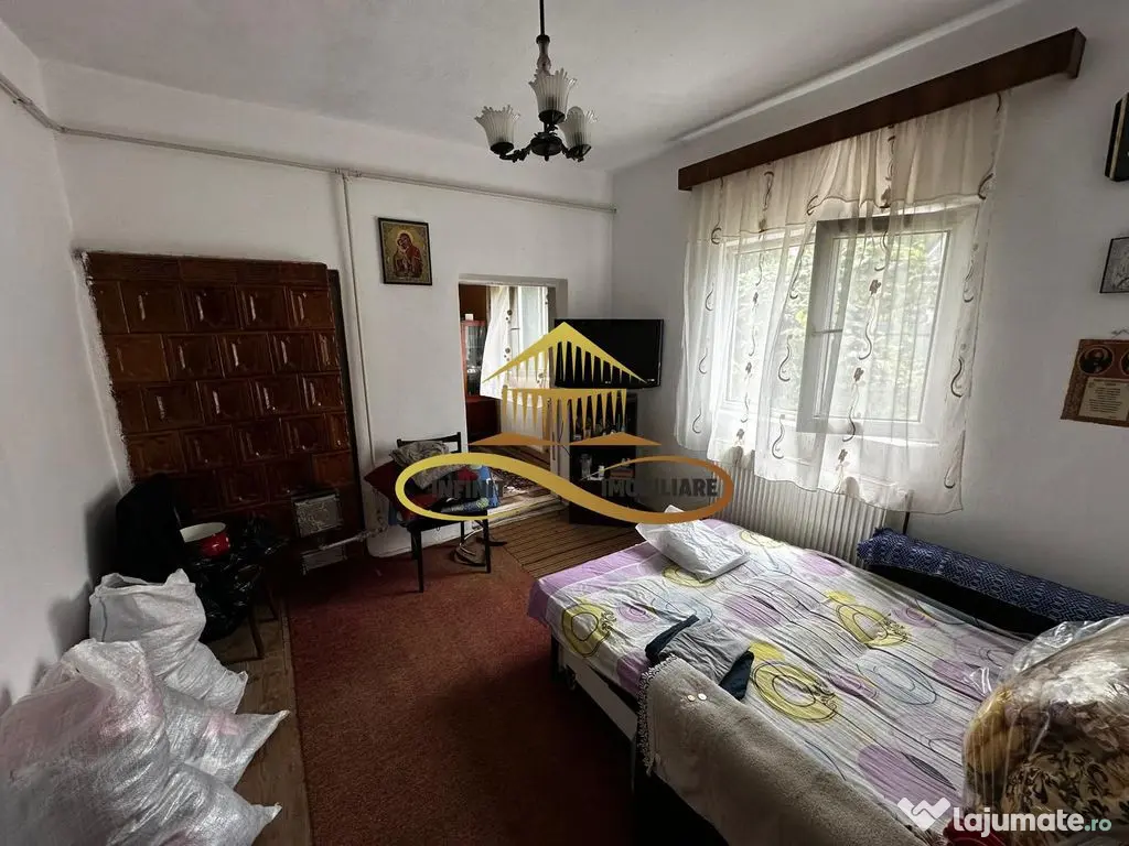 Casă individuală P+M în cartierul CFR Bacău 500 mp teren 