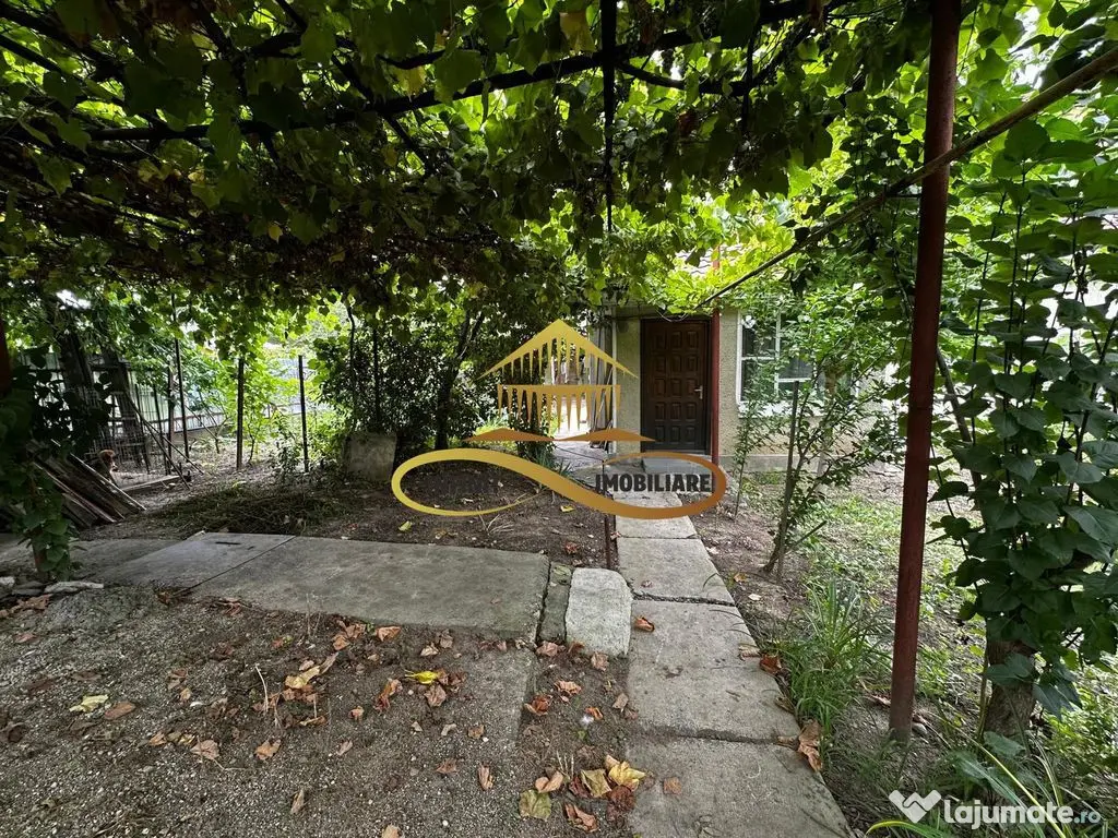 Casă individuală P+M în cartierul CFR Bacău 500 mp teren 