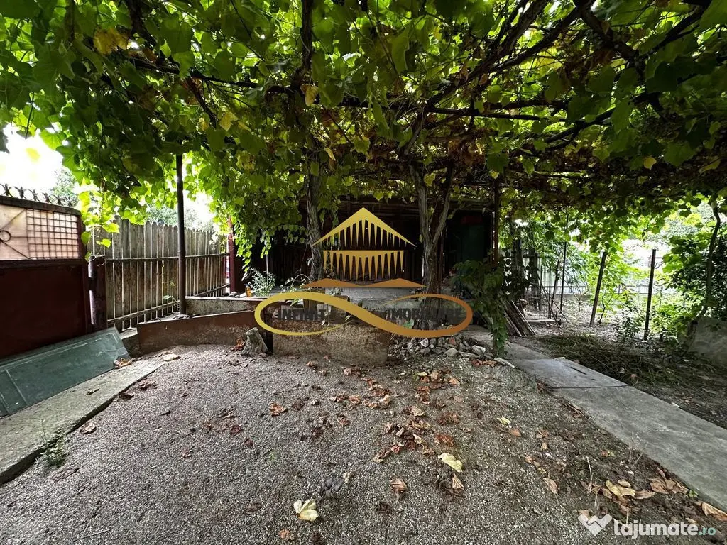 Casă individuală P+M în cartierul CFR Bacău 500 mp teren 