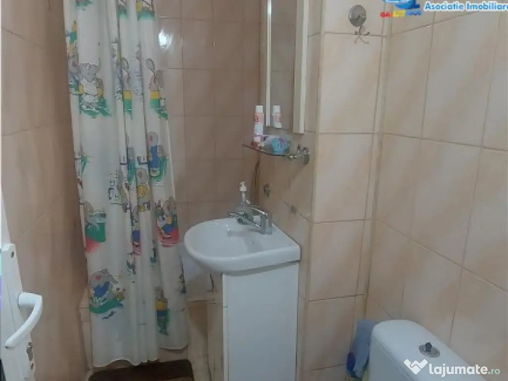 Apartament 4 camere etaj 2, ultracentral!