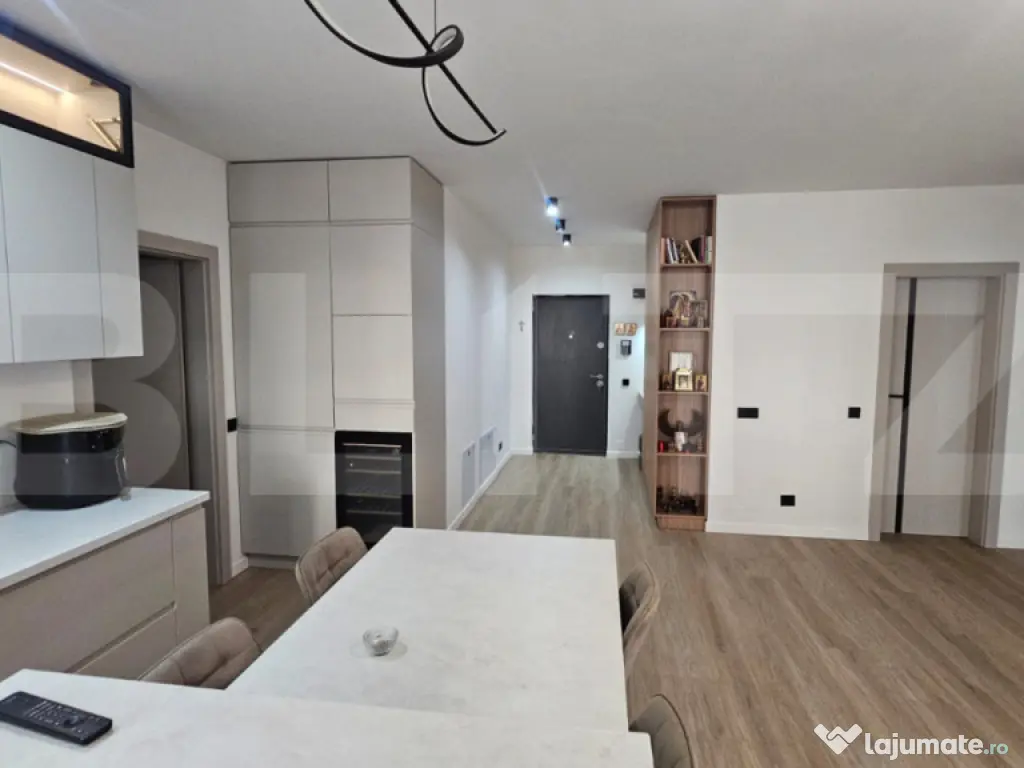 Exclusiv! Apartament 3 camere 75 mp, terasa 82 mp, 2 parcari