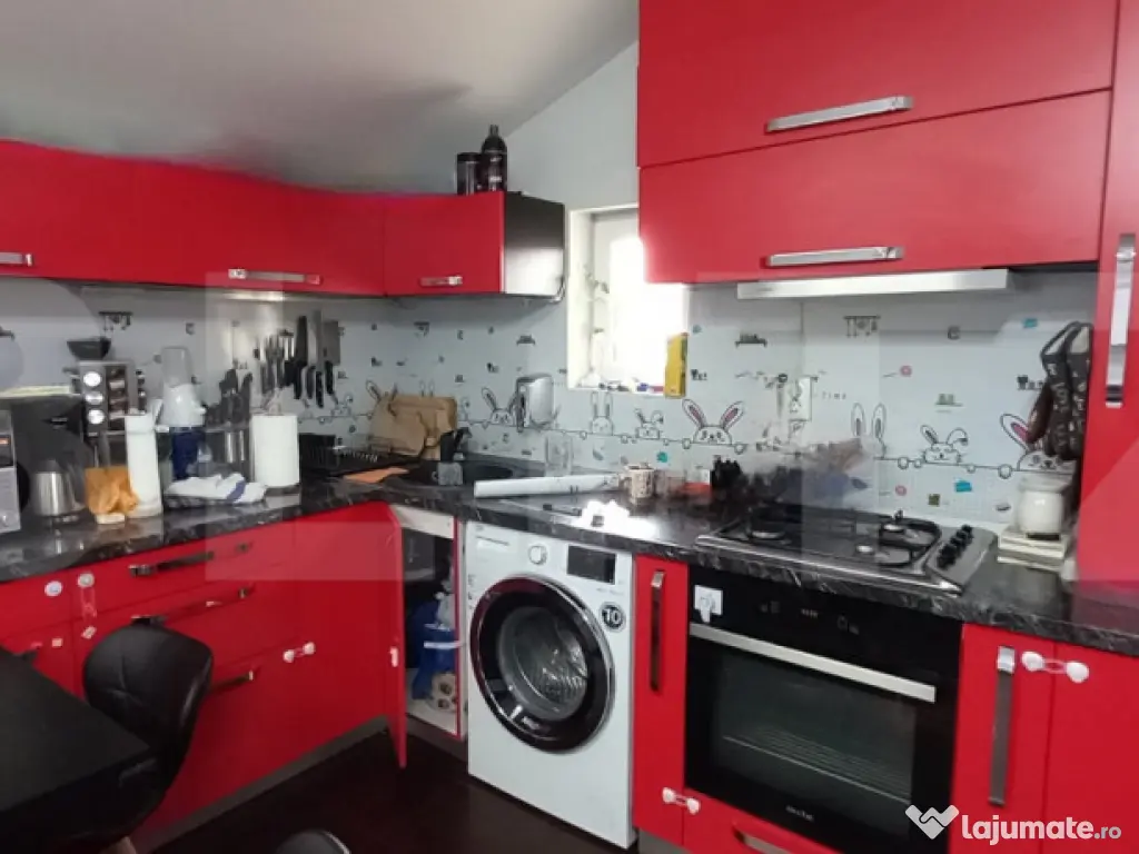 Apartament cu 3 camere 65mp +Terasa 15mp +Parcare, ,zona Ero