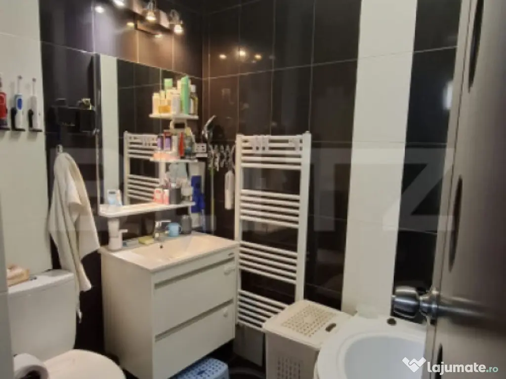 Apartament cu 3 camere 65mp +Terasa 15mp +Parcare, ,zona Ero