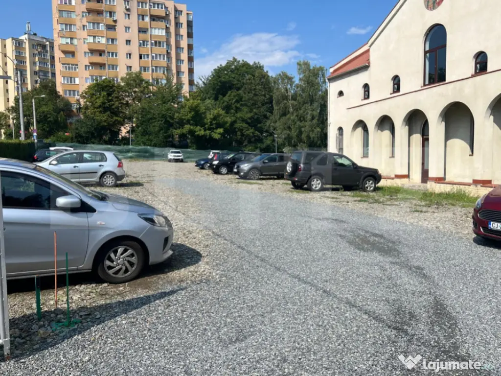 Spațiu generos de închiriat – demisol, 300 mp, Mănășt 