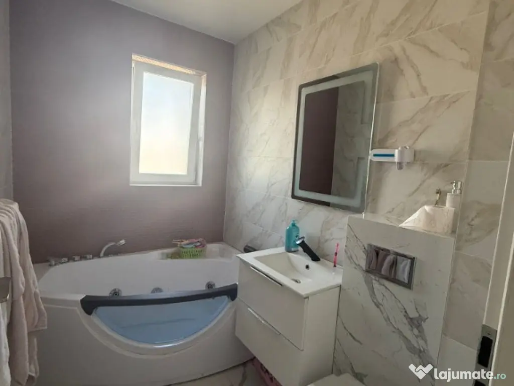 Apartament 3 camere zona Fagului 