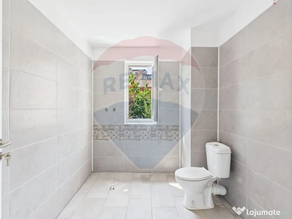 Vila S+P+2 de vanzare cu spatiu la parter, Petre Ispiresc... 