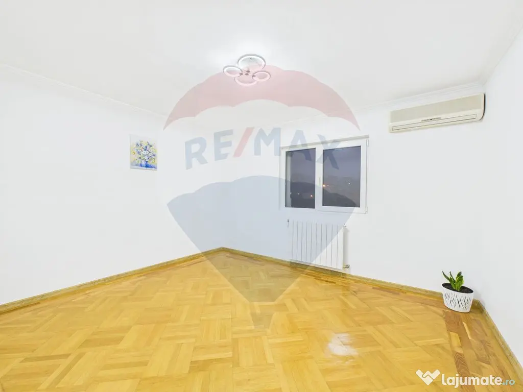 Vila S+P+2 de vanzare cu spatiu la parter, Petre Ispiresc... 