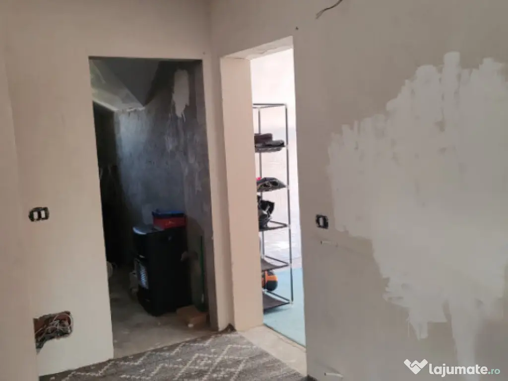 Vanzare casa cu etaj Satu Nou Muntenii de Sus 