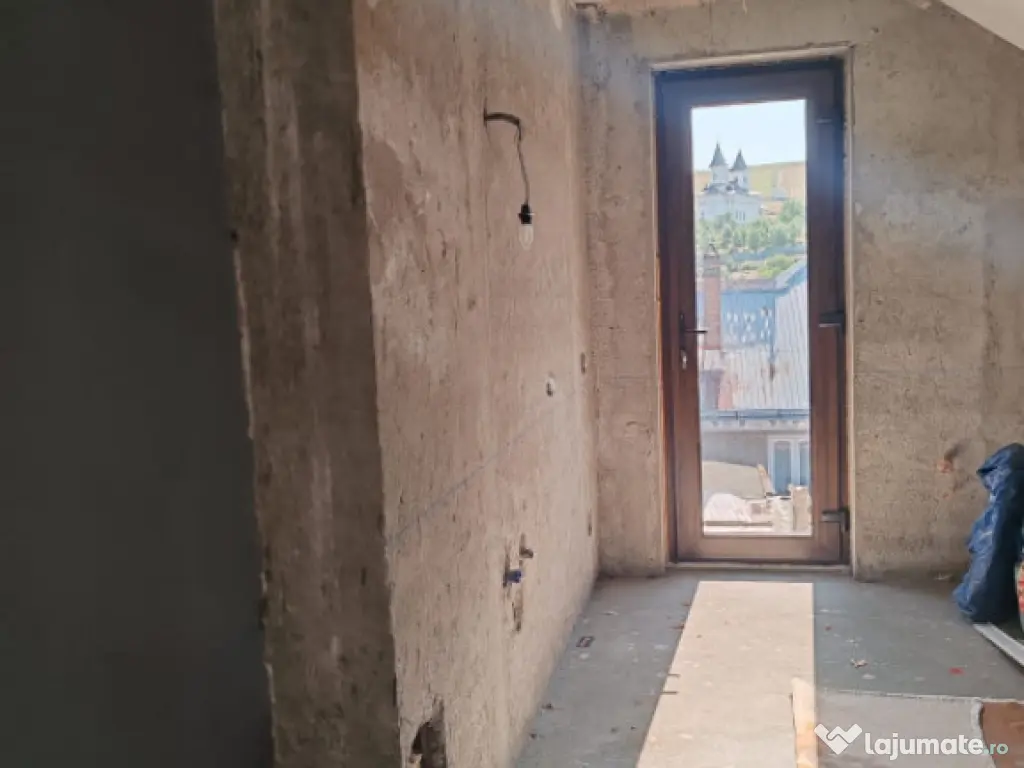 Vanzare casa cu etaj Satu Nou Muntenii de Sus 