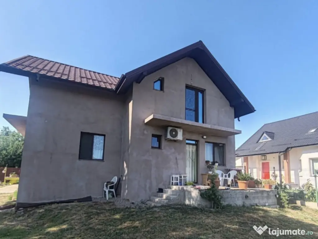 Vanzare casa cu etaj Satu Nou Muntenii de Sus 