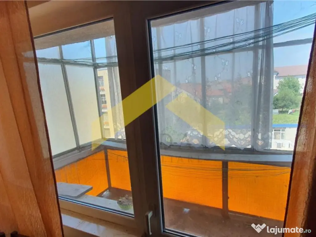 Apartament de 2 camere orasul Sebis