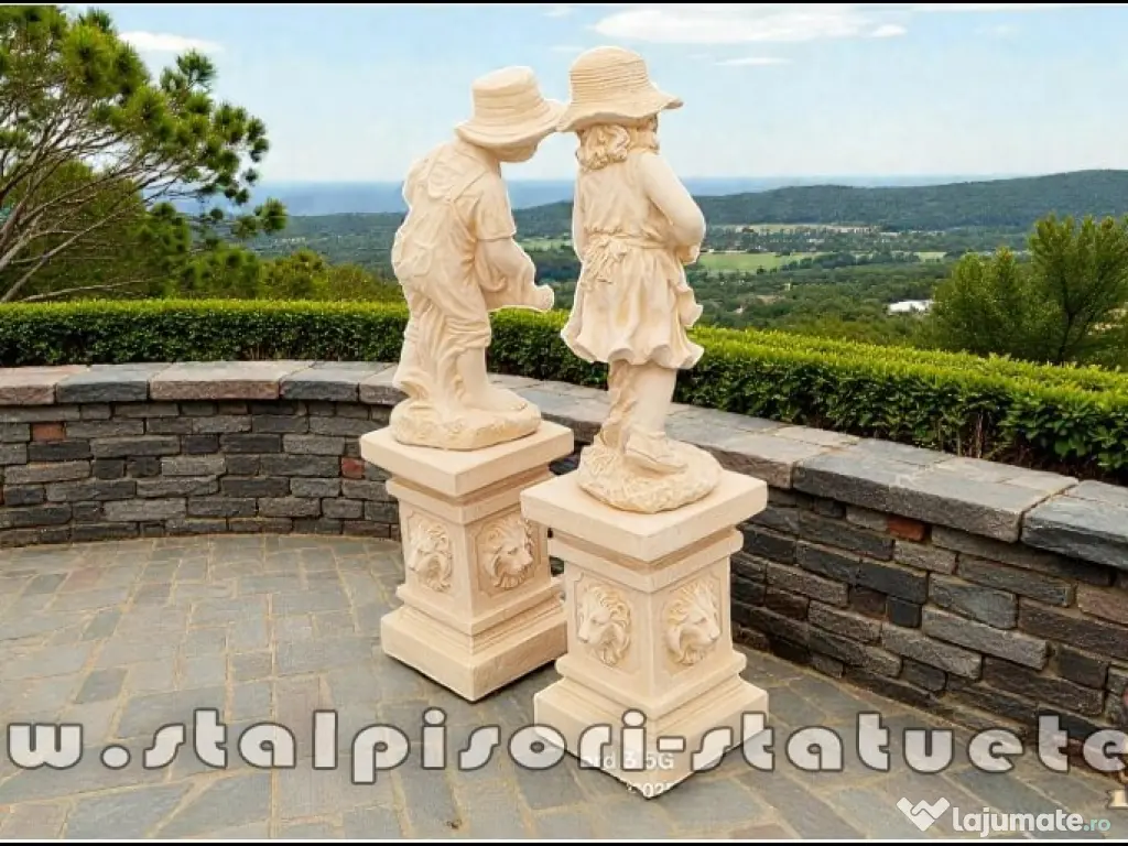 Set doi grădinari cu socluri, galben patinat, model S92-S27. 