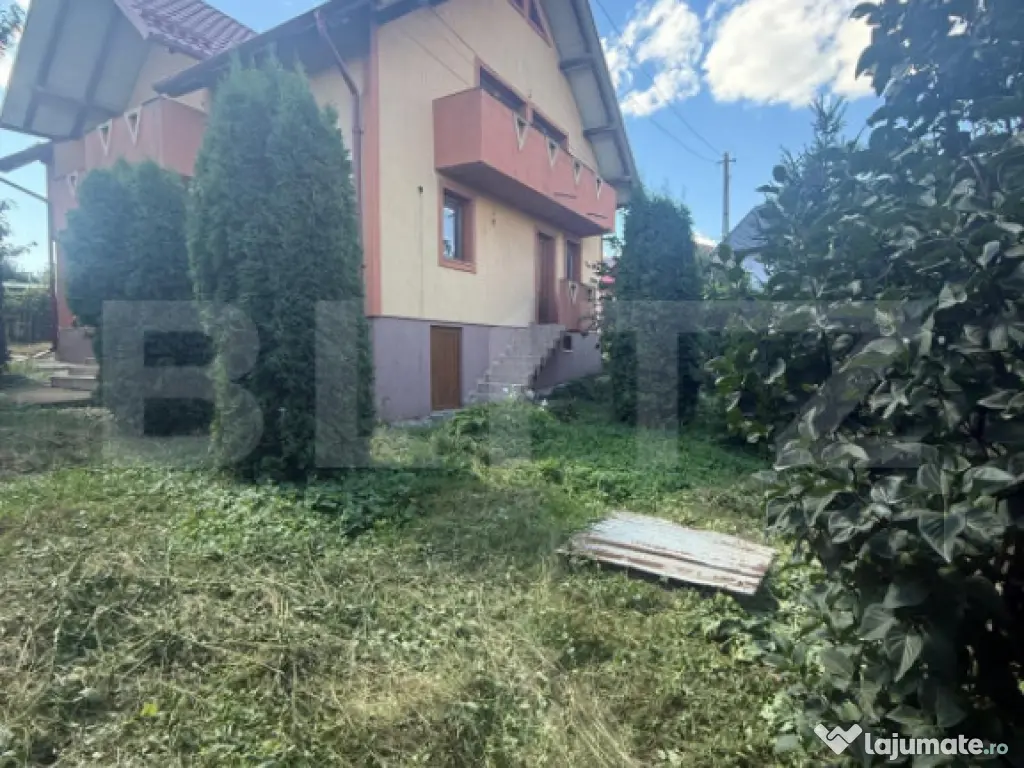 Casa cu etaj, 160 mp utili, 650 mp teren, Salcea