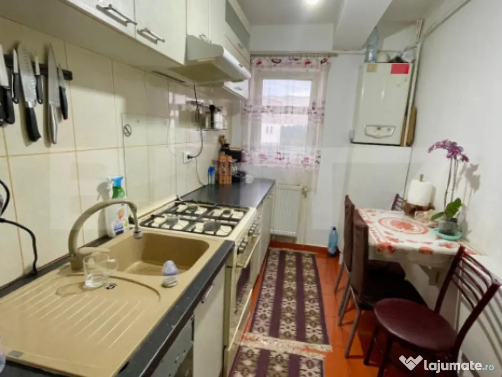 Apartament 3 camere - mobilat - zona George Enescu