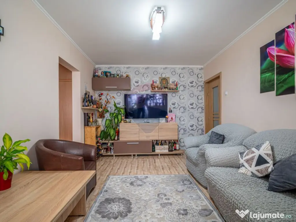 Apartament luminos, 2 camere, renovat, Parter – Breaza