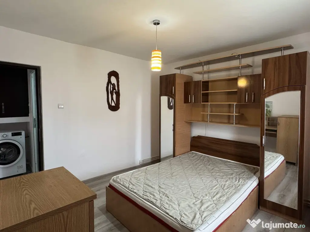 3 cam, decomandat, 2 bai, etaj 3, mobilat+utilat, Cuza Voda 