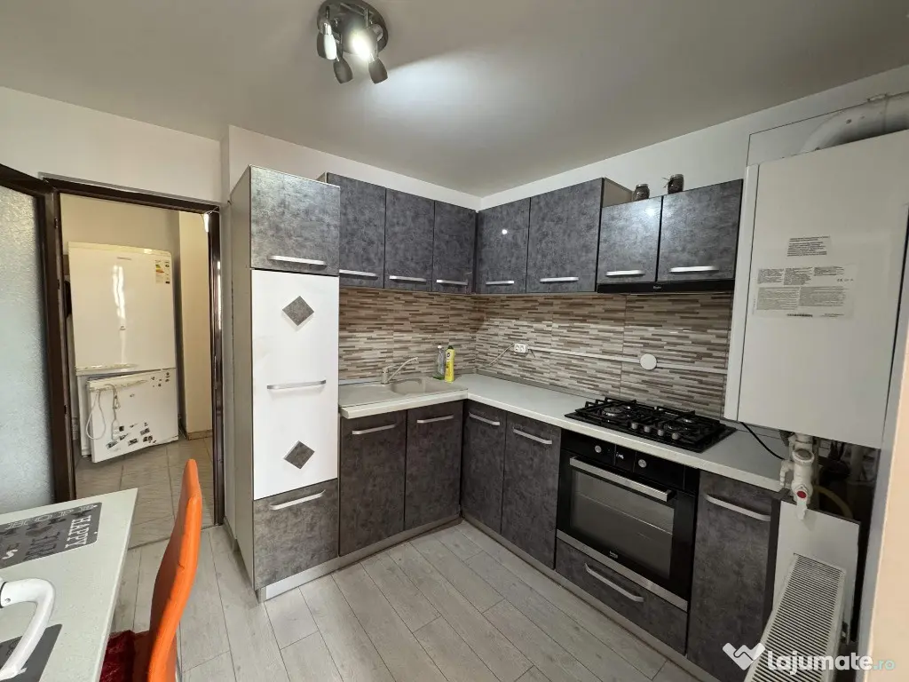 3 cam, decomandat, 2 bai, etaj 3, mobilat+utilat, Cuza Voda 