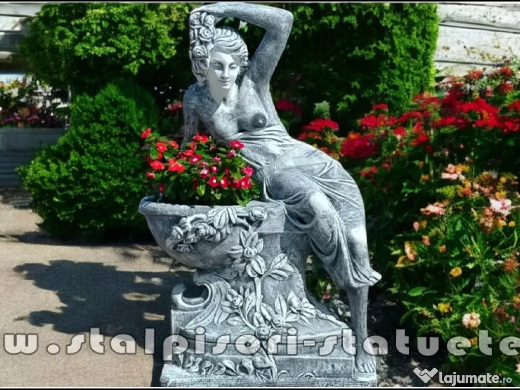 Statuetă jardinieră flori, gri patinat, model J12. 
