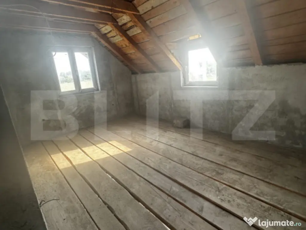 Casa de vanzare, semifinisata, zona Paulesti