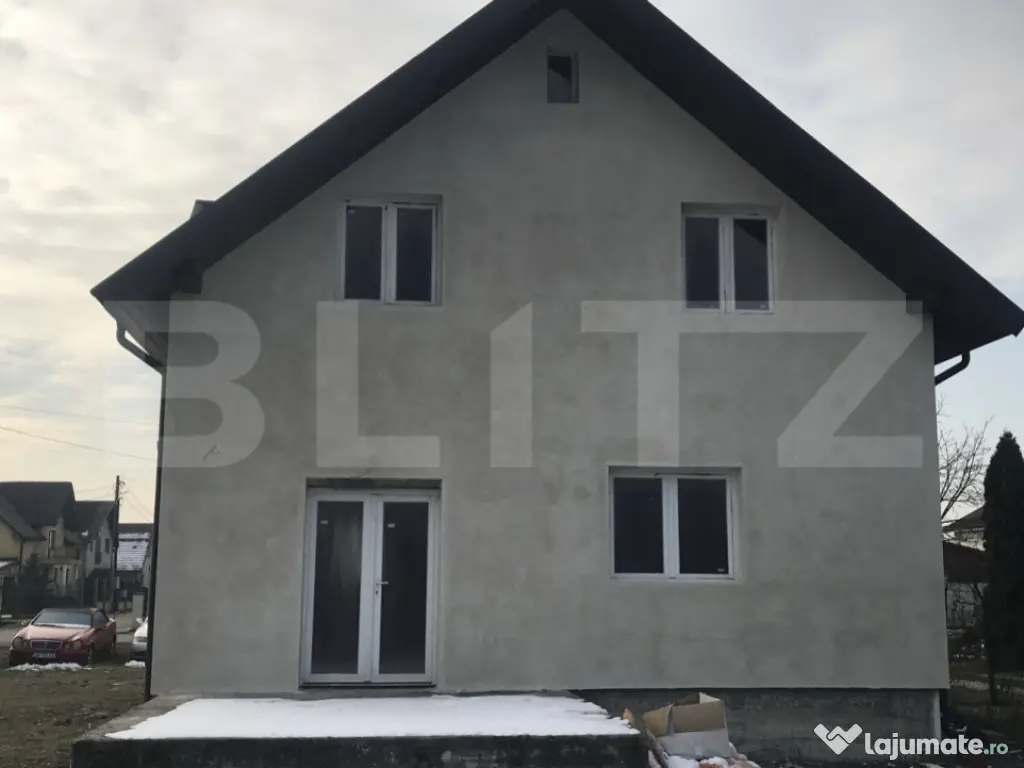 Casa de vanzare, semifinisata, zona Paulesti
