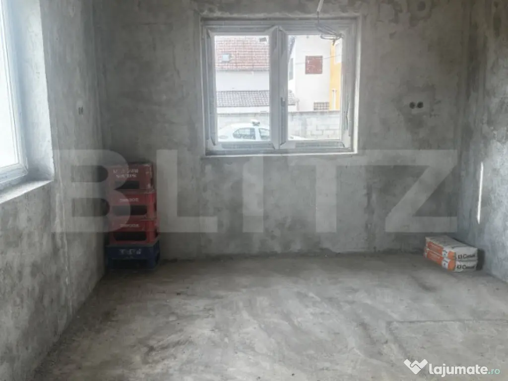 Casa de vanzare, semifinisata, zona Paulesti