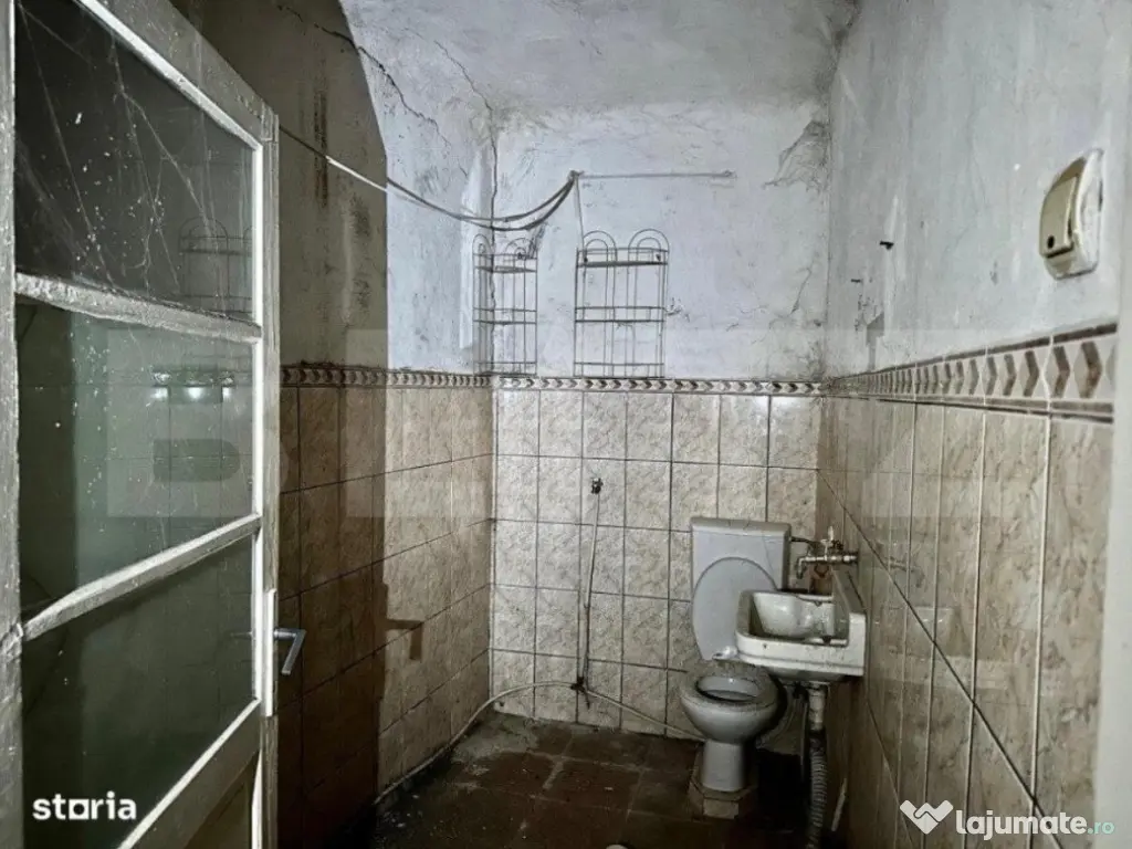 ULTRACENTRAL ORADEA - casa de vanzare 