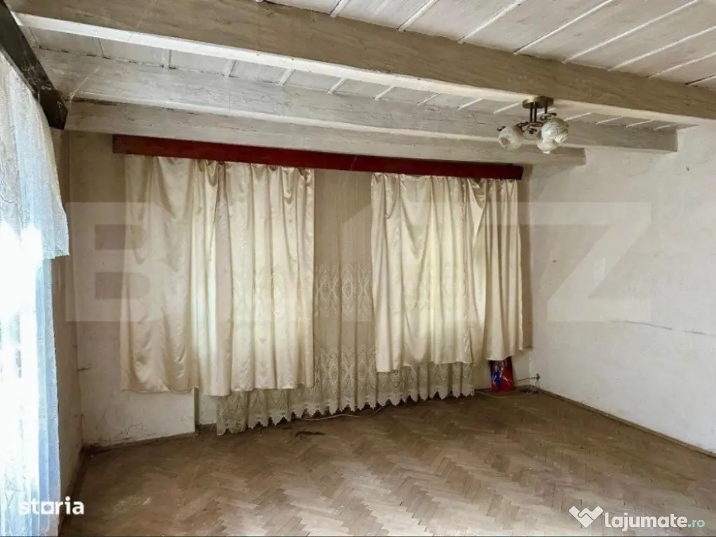 ULTRACENTRAL ORADEA - casa de vanzare 