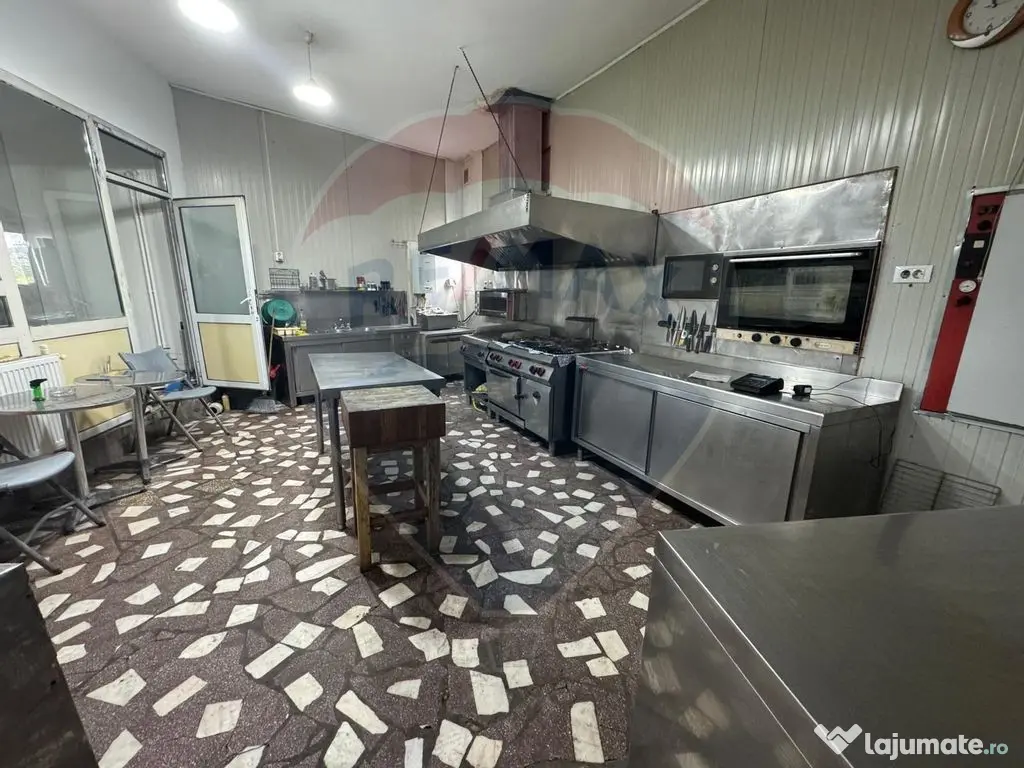 Spațiu comercial de 900mp de închiriat în zona Romanesti 