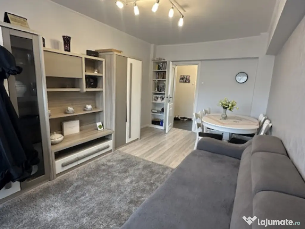 Apartament de vanzare, 74 mp, Bulevardul Traian