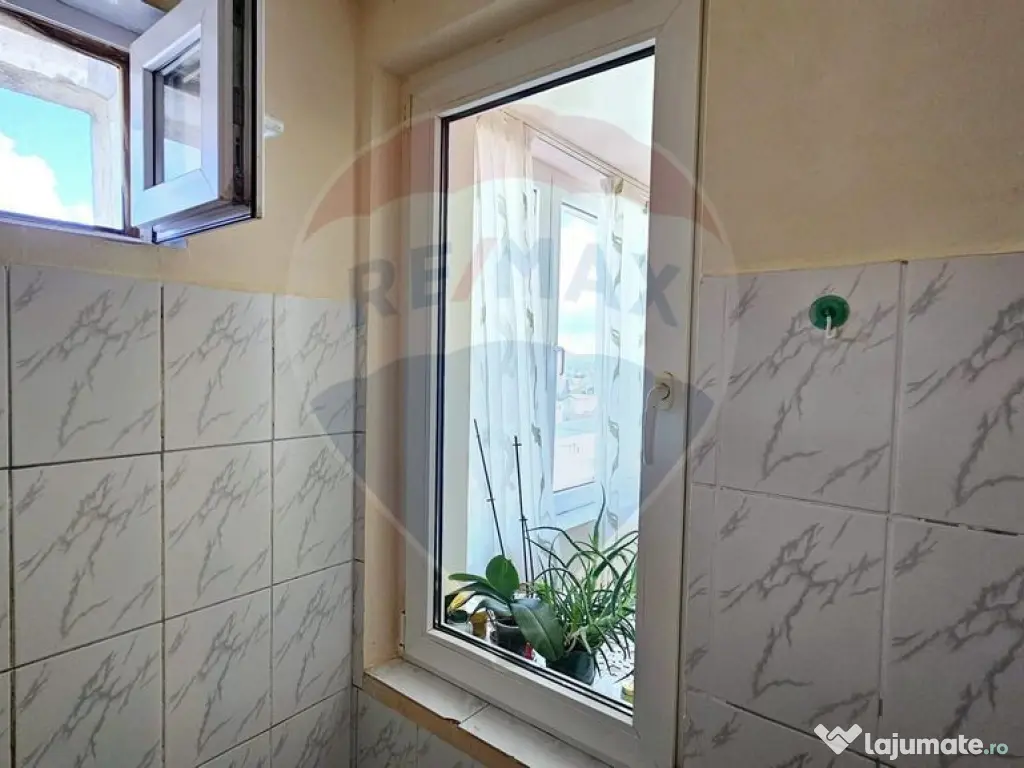 GARSONIERA de vanzare- decomandata Lic. Informatica - Bra... 