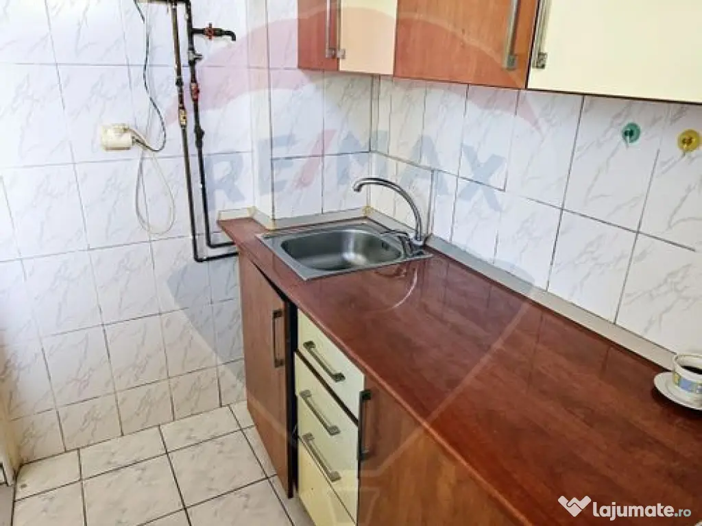 GARSONIERA de vanzare- decomandata Lic. Informatica - Bra... 