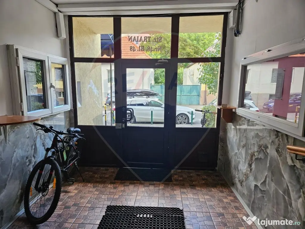 GARSONIERA de vanzare- decomandata Lic. Informatica - Bra... 