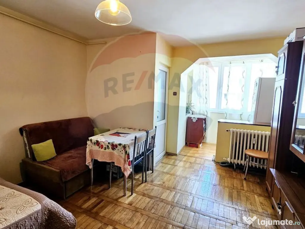 GARSONIERA de vanzare- decomandata Lic. Informatica - Bra... 