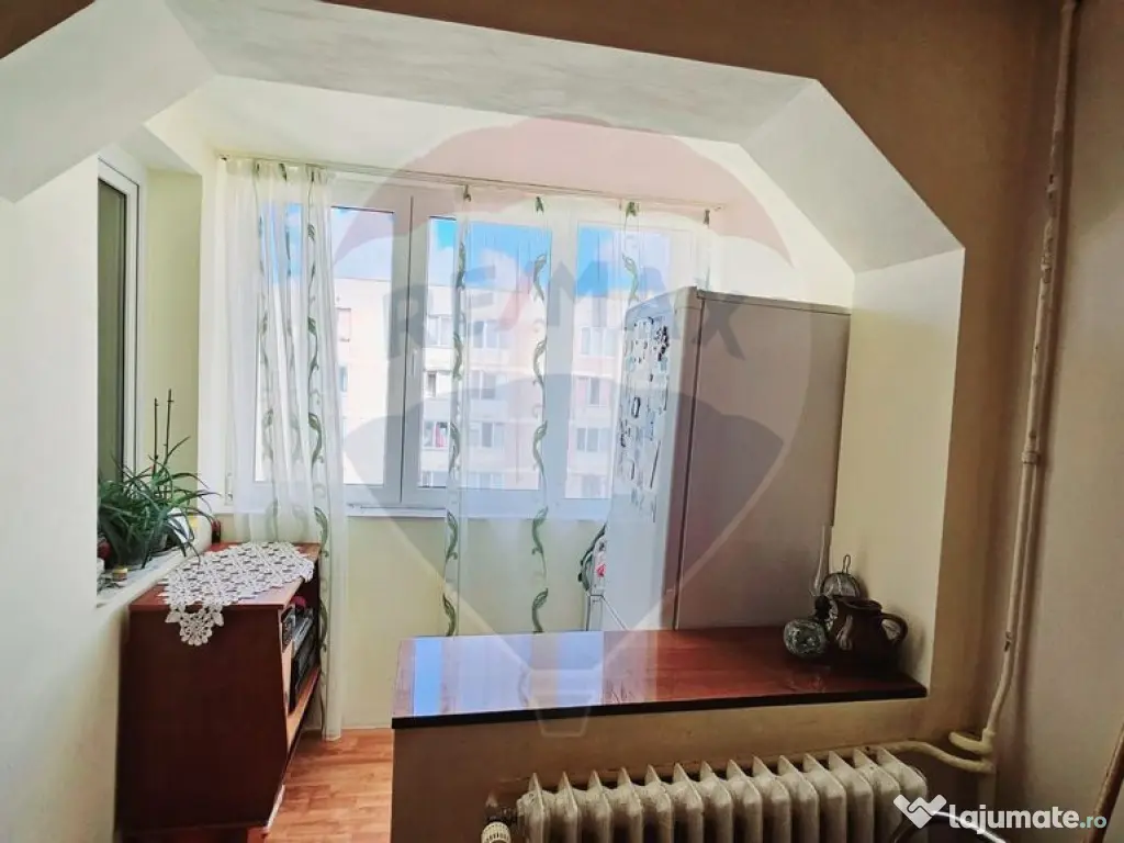 GARSONIERA de vanzare- decomandata Lic. Informatica - Bra... 