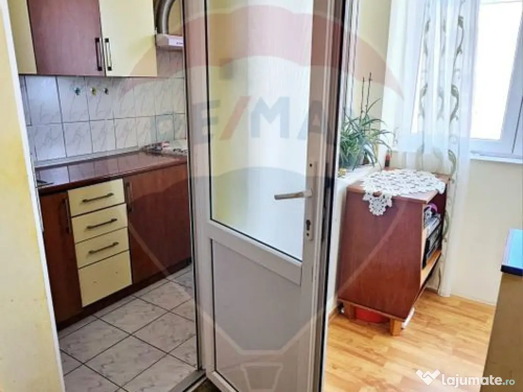 GARSONIERA de vanzare- decomandata Lic. Informatica - Bra... 