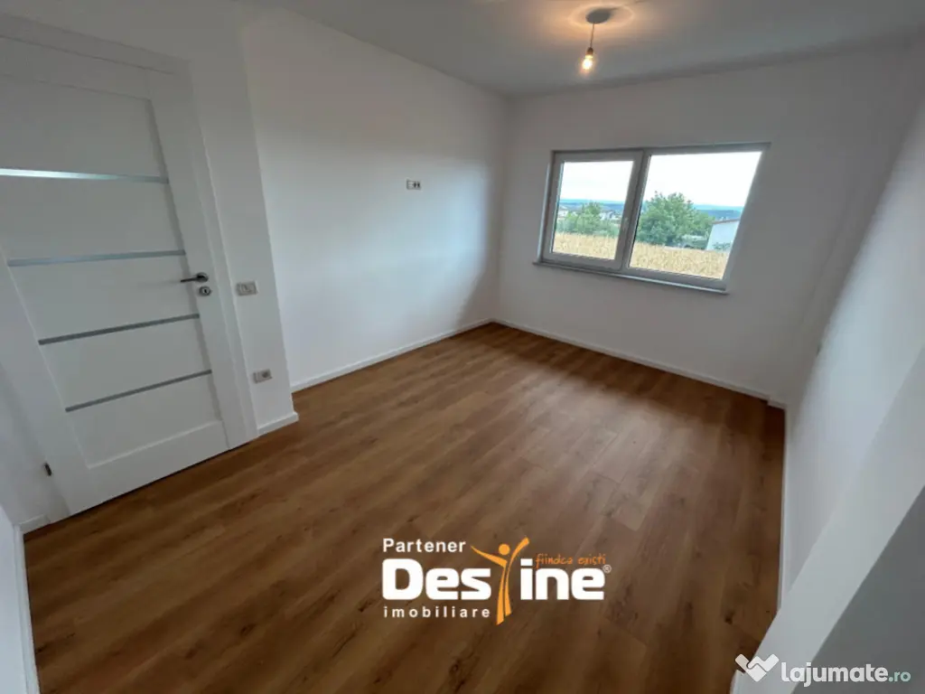 Comision 0% Casă individuala loc parcare si terasa Asfalt 