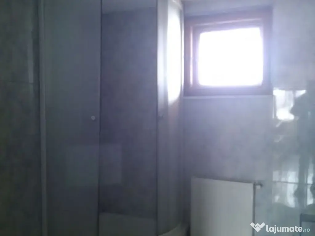 Casa 6 camere - cazare 14+10 persoane, Nord 