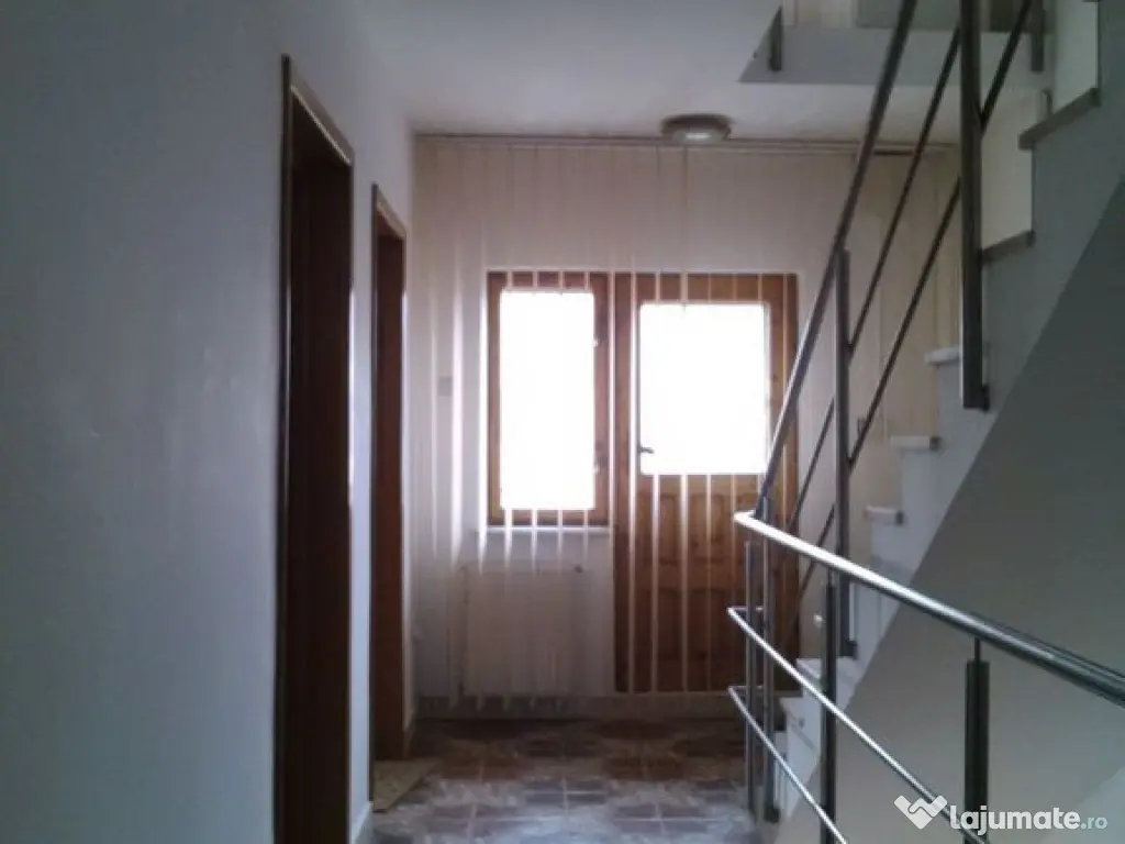 Casa 6 camere - cazare 14+10 persoane, Nord 