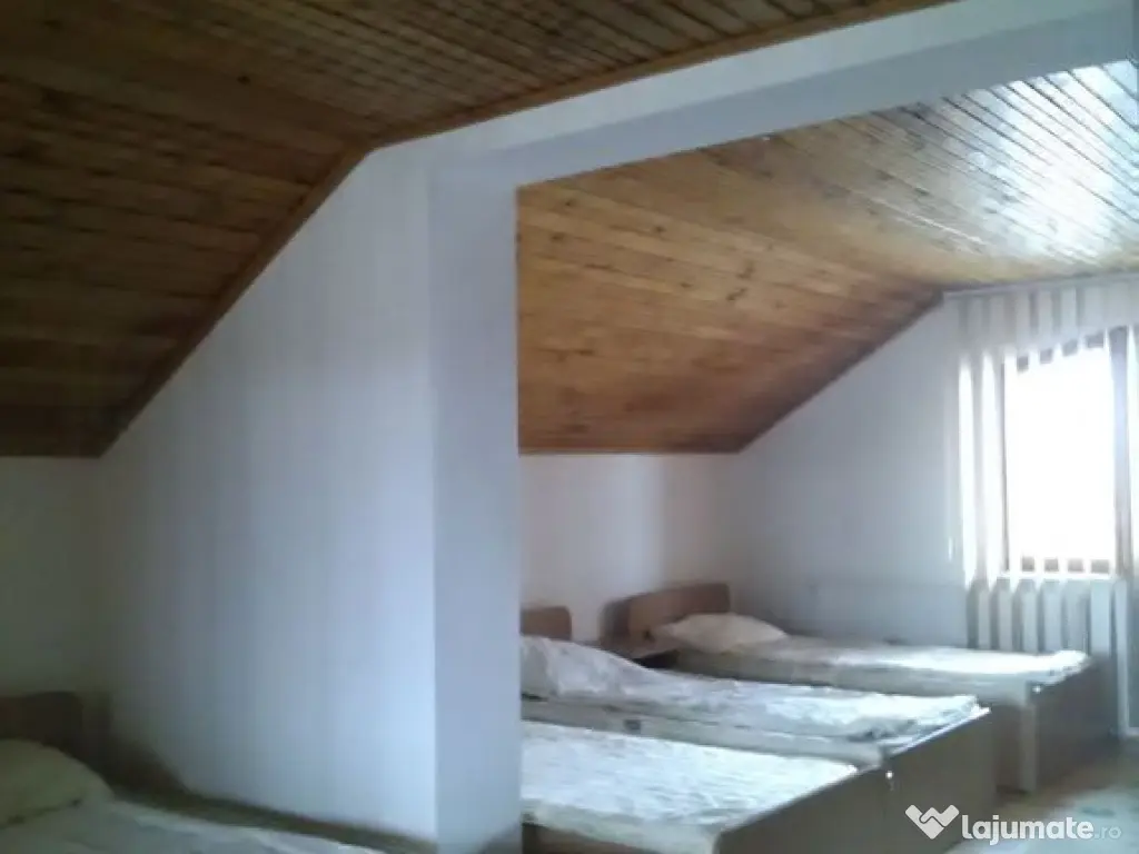 Casa 6 camere - cazare 14+10 persoane, Nord 